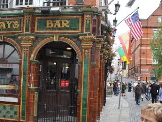 En Irlande